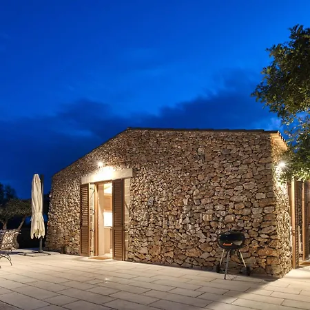 Villa Carrubbu *